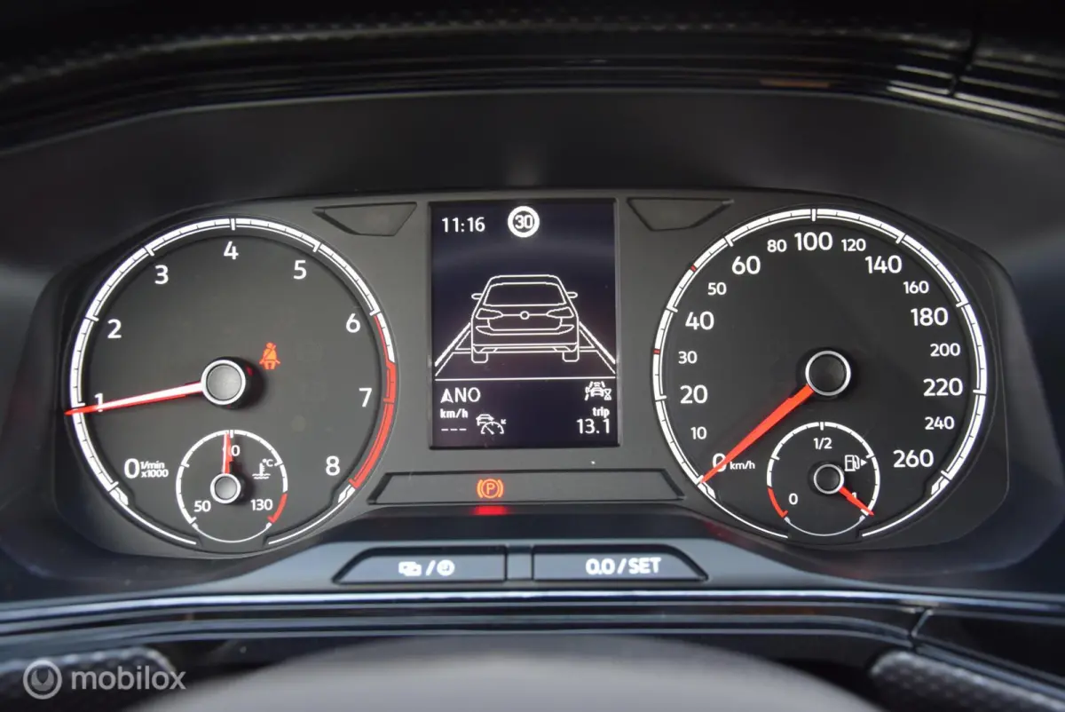1.0 TSI Life Apple carplay ACC PDC