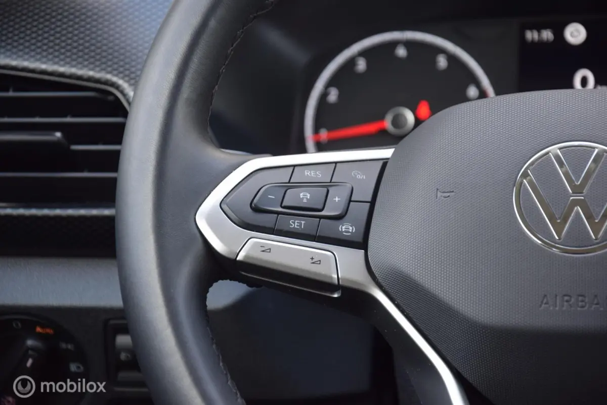 1.0 TSI Life Apple carplay ACC PDC