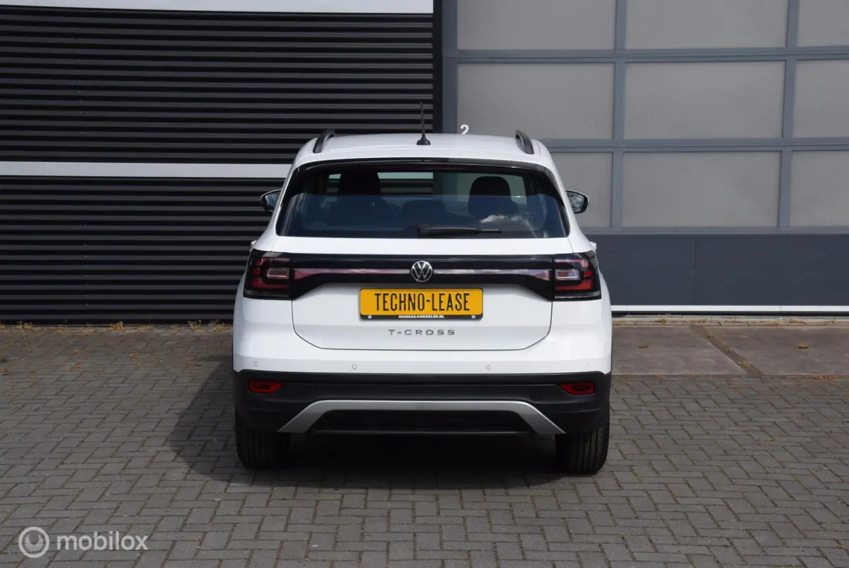 1.0 TSI Life Apple carplay ACC PDC