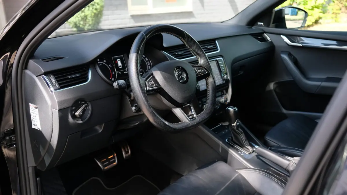 2.0 TSI RS DSG ACC|NAVI|LEDER|334PK