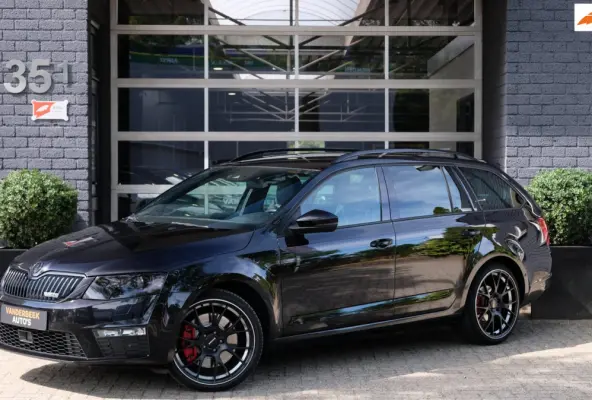 2.0 TSI RS DSG ACC|NAVI|LEDER|334PK