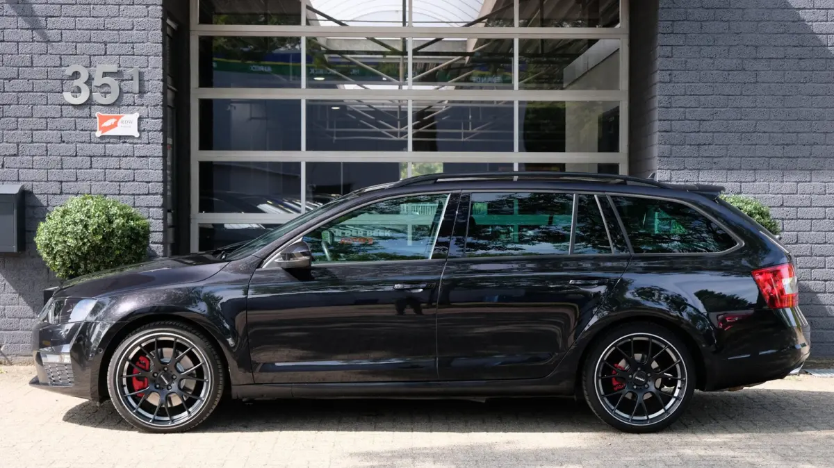 2.0 TSI RS DSG ACC|NAVI|LEDER|334PK