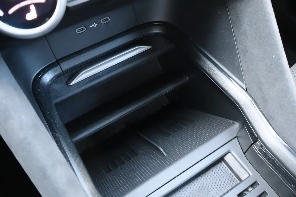 1.5 TSI PHEV Sportline Business 150PK | Achteruitrijcamera | Apple Carplay/Android Auto|telefoonintegratie premium | Dodehoek detectie