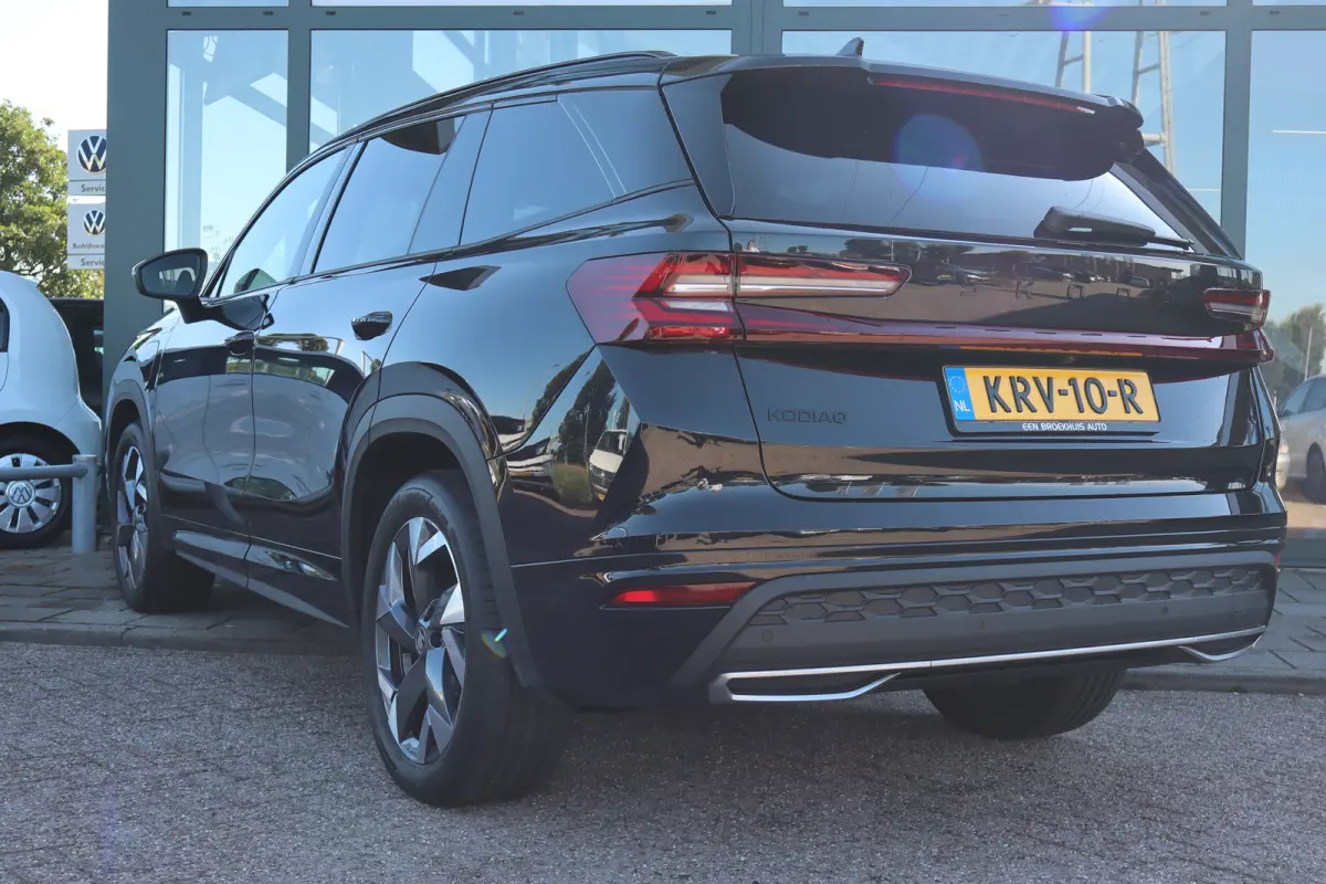 1.5 TSI PHEV Sportline Business 150PK | Achteruitrijcamera | Apple Carplay/Android Auto|telefoonintegratie premium | Dodehoek detectie