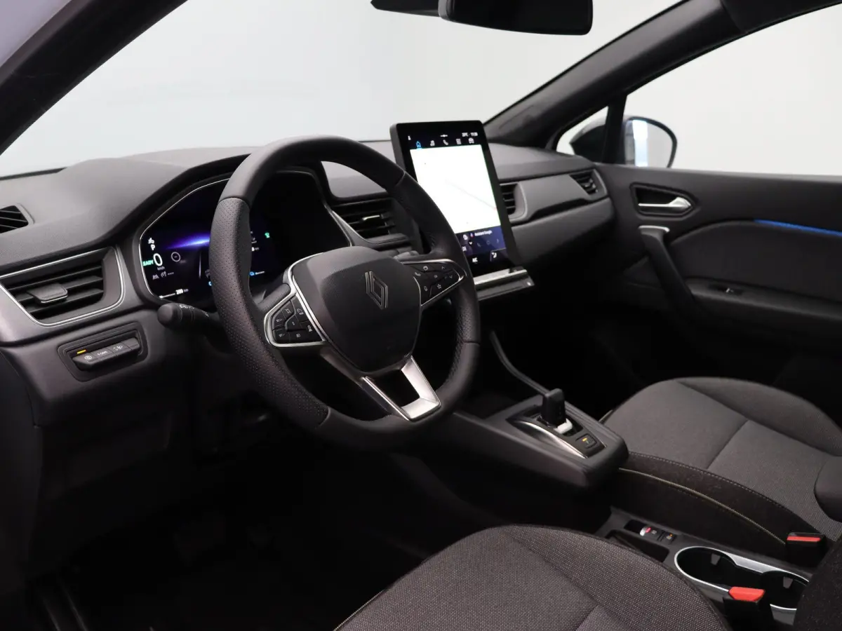 E-Tech full hybrid 160pk techno | Navigatie | Achteruitrijcamera | Parkeersensoren voor en achter | Climate control |