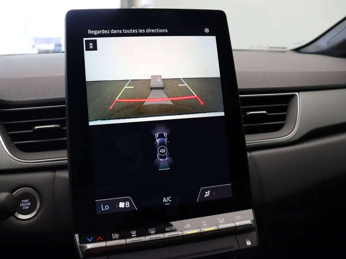 E-Tech full hybrid 160pk techno | Navigatie | Achteruitrijcamera | Parkeersensoren voor en achter | Climate control |