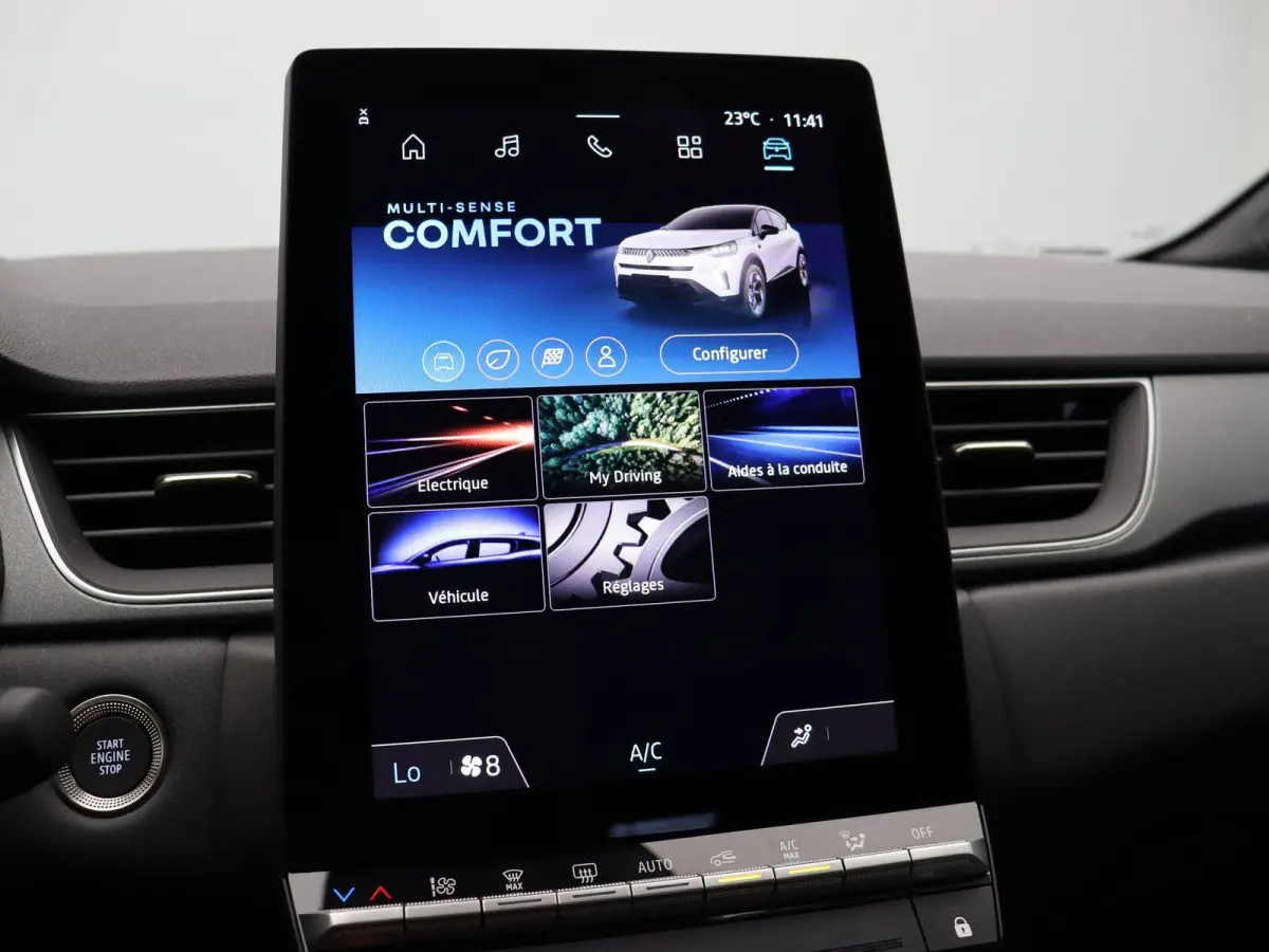 E-Tech full hybrid 160pk techno | Navigatie | Achteruitrijcamera | Parkeersensoren voor en achter | Climate control |