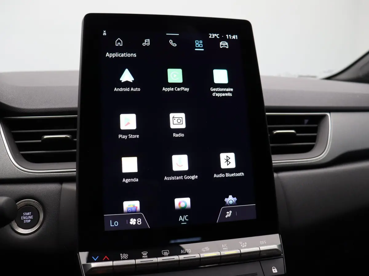 E-Tech full hybrid 160pk techno | Navigatie | Achteruitrijcamera | Parkeersensoren voor en achter | Climate control |