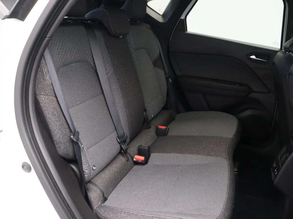 E-Tech full hybrid 160pk techno | Navigatie | Achteruitrijcamera | Parkeersensoren voor en achter | Climate control |
