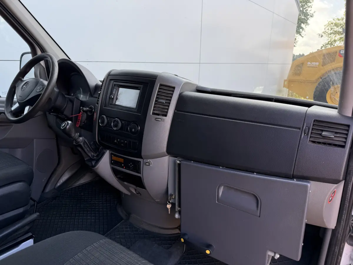519 3.0 190PK V6 L2H2 Climate control Standkachel 5 ton 3L Camera Trekhaak 3t Camera Dubbellucht