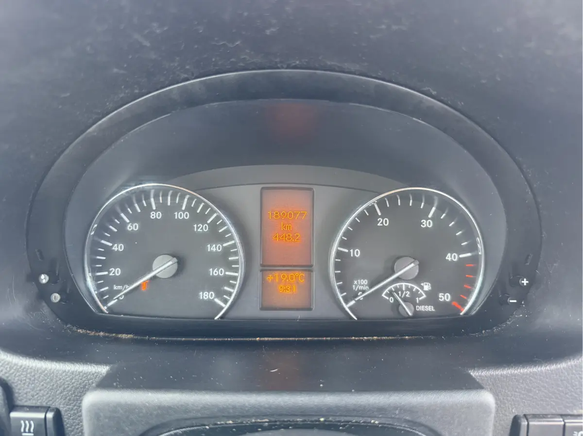 519 3.0 190PK V6 L2H2 Climate control Standkachel 5 ton 3L Camera Trekhaak 3t Camera Dubbellucht