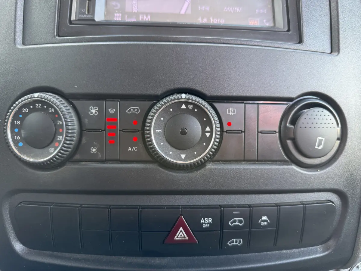 519 3.0 190PK V6 L2H2 Climate control Standkachel 5 ton 3L Camera Trekhaak 3t Camera Dubbellucht