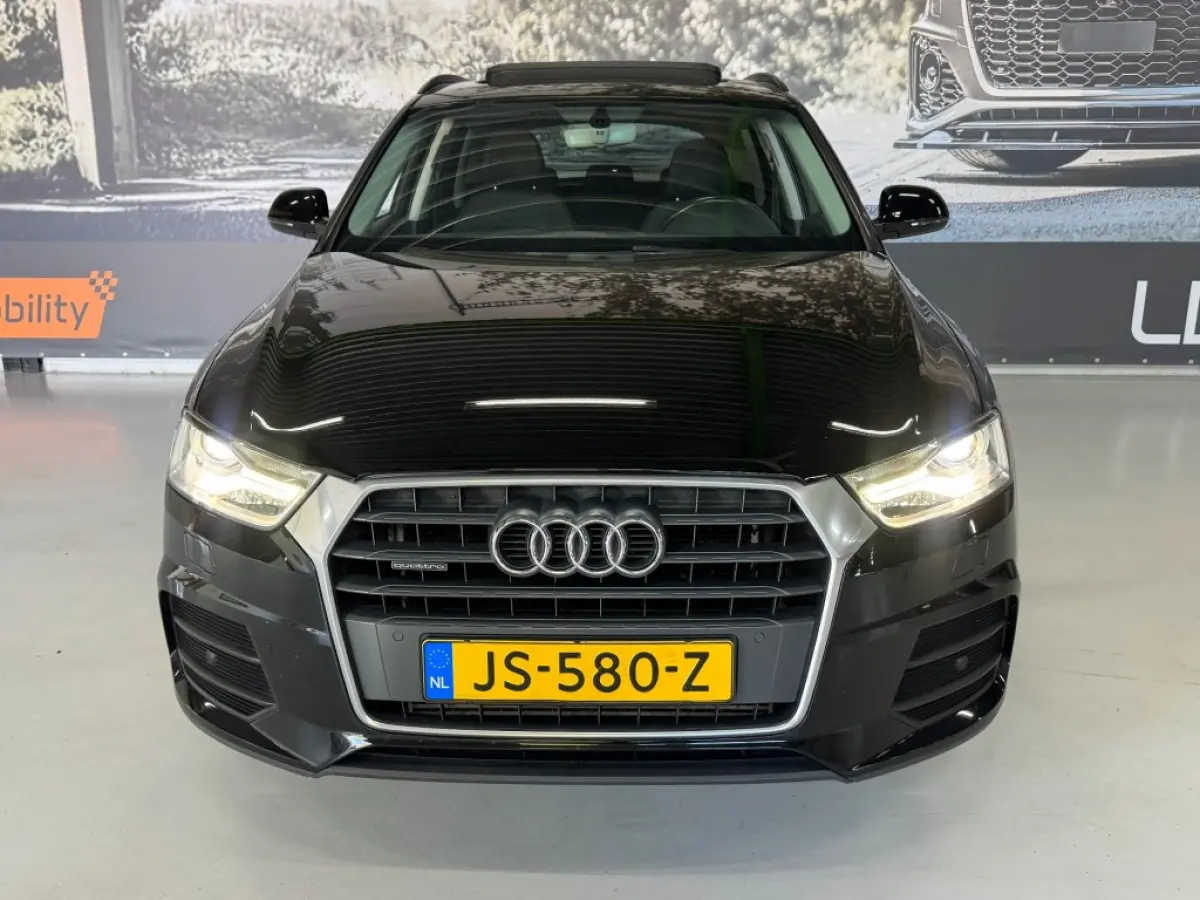 2.0 TFSI Q3 QUATTRO PROLINE / S-TRONIC / Panorama dak / Afneembare trekhaak / 98792 km.