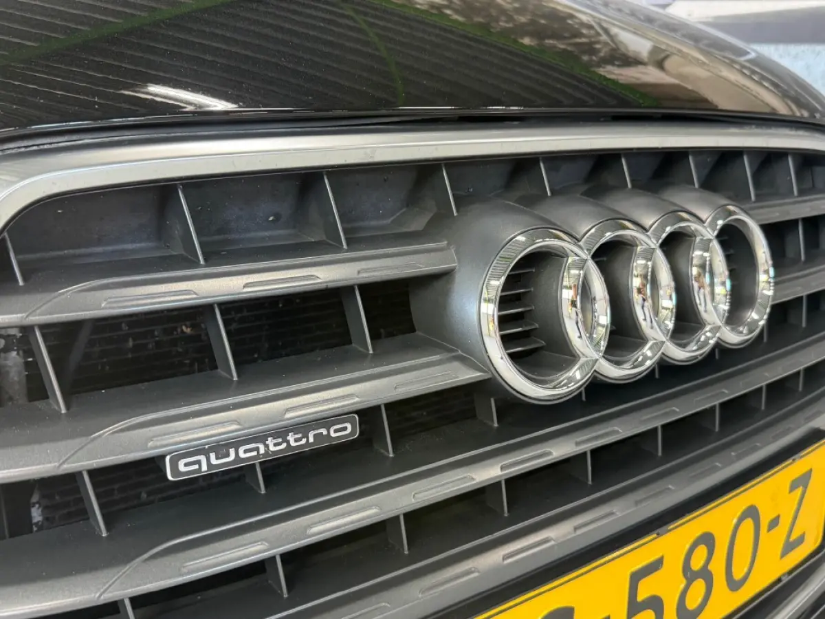 2.0 TFSI Q3 QUATTRO PROLINE / S-TRONIC / Panorama dak / Afneembare trekhaak / 98792 km.
