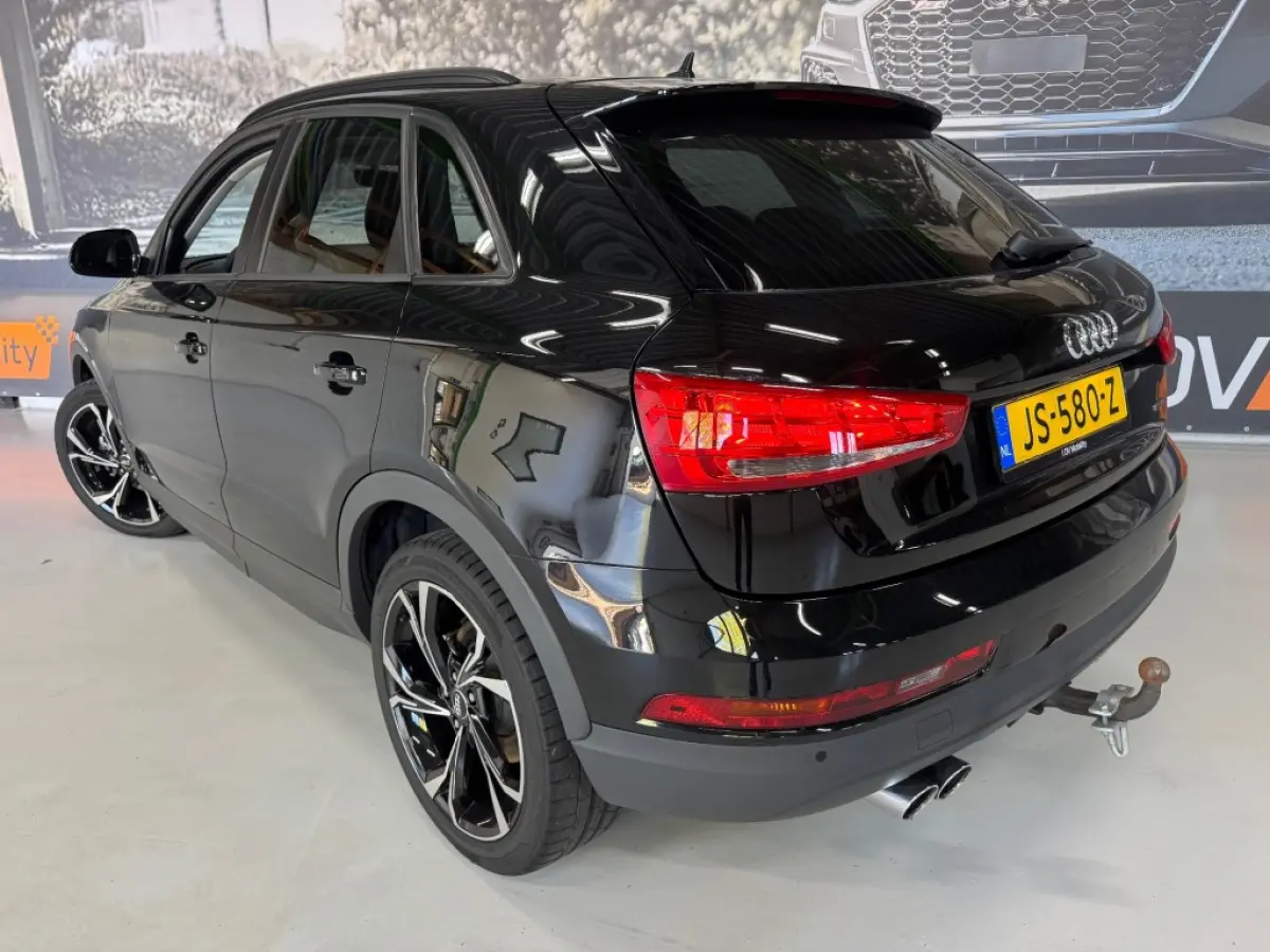 2.0 TFSI Q3 QUATTRO PROLINE / S-TRONIC / Panorama dak / Afneembare trekhaak / 98792 km.