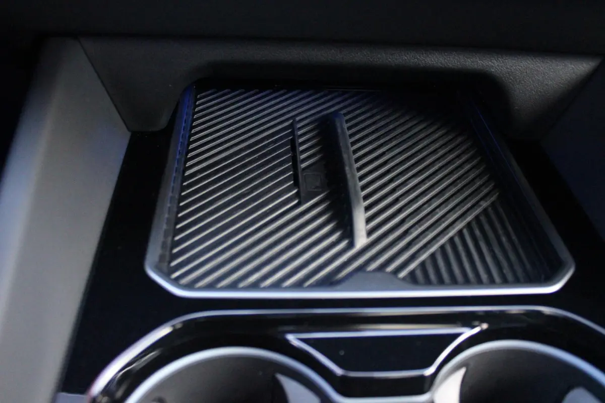 520i M-SPORT | PANORAMA DAK | TREKHAAK ELEKTRISCH WEGKLAPBAAR | HARMAN KARDON AUDIO SYSTEM | SHADOW LINE PAKKET | ELEKTRISCH VERSTELBARE VOORSTOELEN MET GEHEUGENFUNCTIE | STOEL VENTILATIE VO