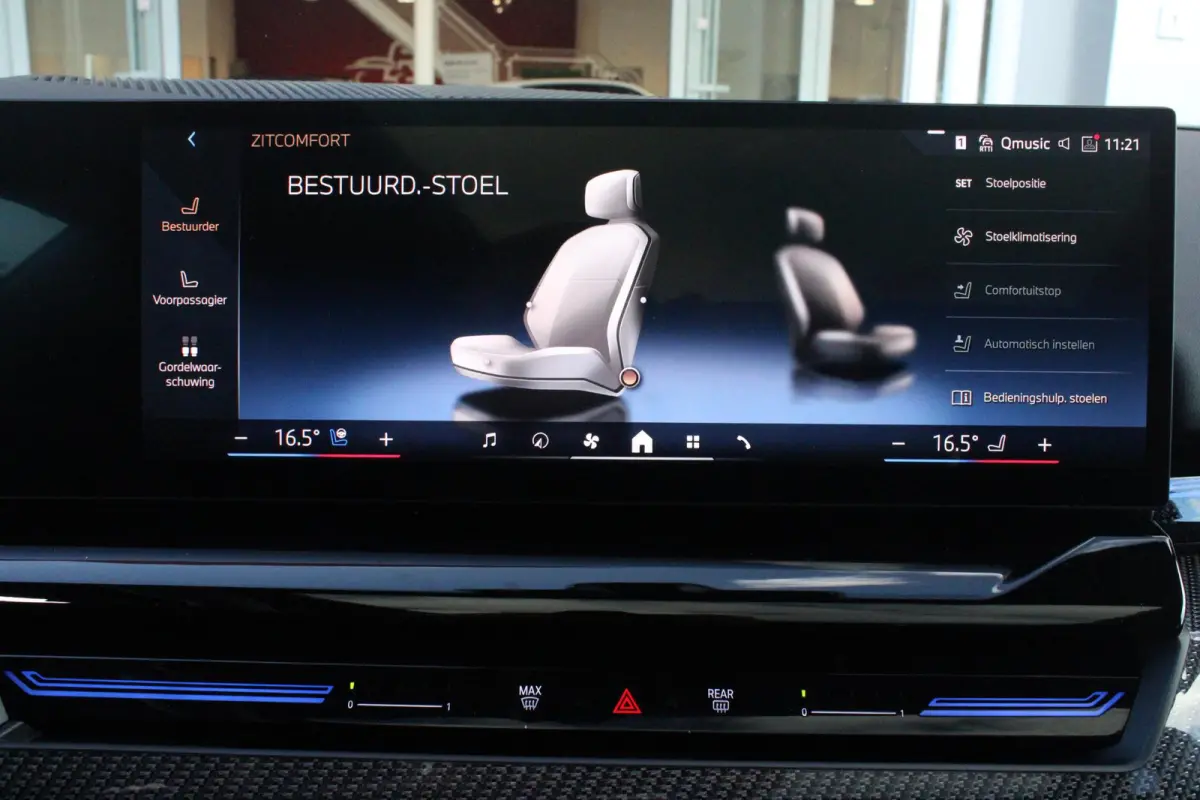 520i M-SPORT | PANORAMA DAK | TREKHAAK ELEKTRISCH WEGKLAPBAAR | HARMAN KARDON AUDIO SYSTEM | SHADOW LINE PAKKET | ELEKTRISCH VERSTELBARE VOORSTOELEN MET GEHEUGENFUNCTIE | STOEL VENTILATIE VO