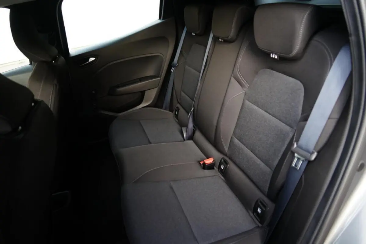 1.0 TCe 90 Equilibre, NL, CarPlay, LED, park. sens.