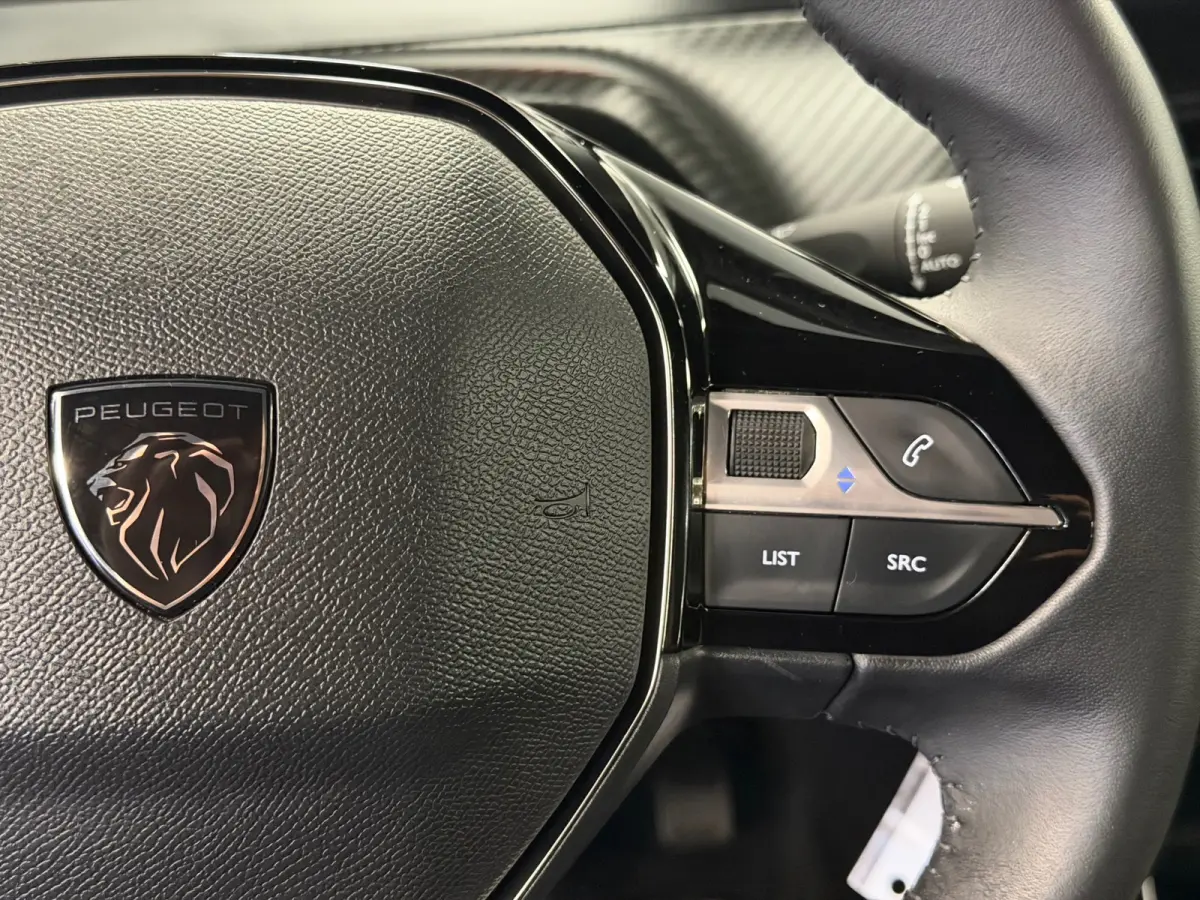 1.2 PureTech 100 Allure*Nardo-Gray*Airco*Cruise-Control*PDC*Xenon*