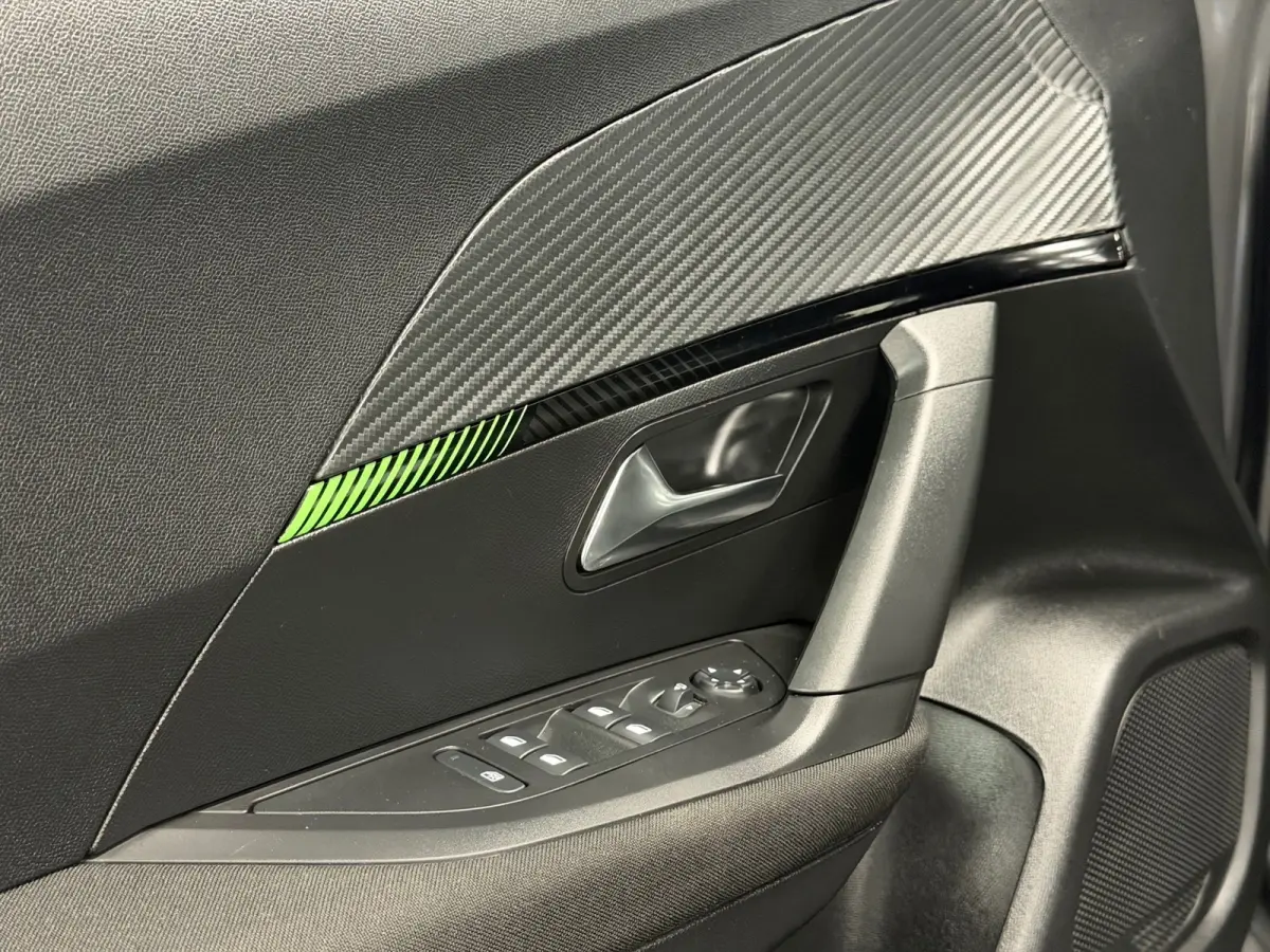 1.2 PureTech 100 Allure*Nardo-Gray*Airco*Cruise-Control*PDC*Xenon*