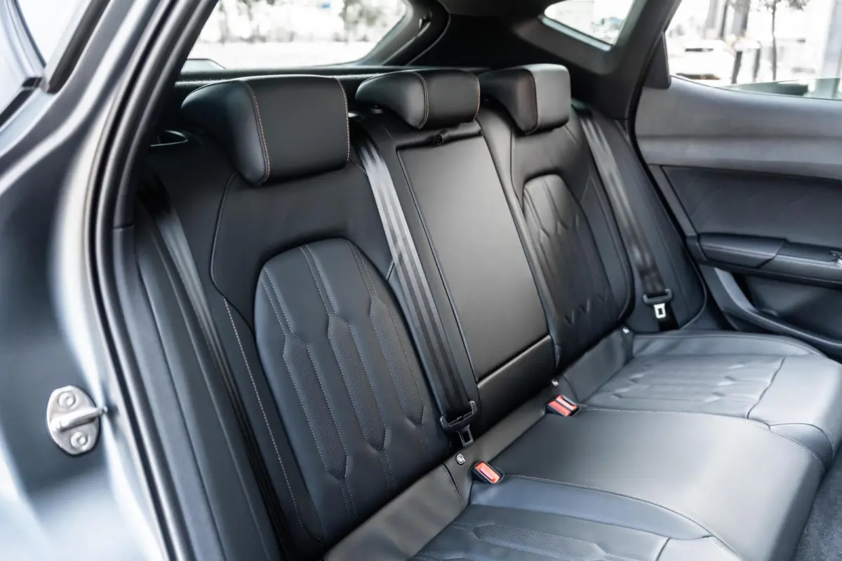 2.5 TSI VZ5 Pano Schaalstoel Carbon 360