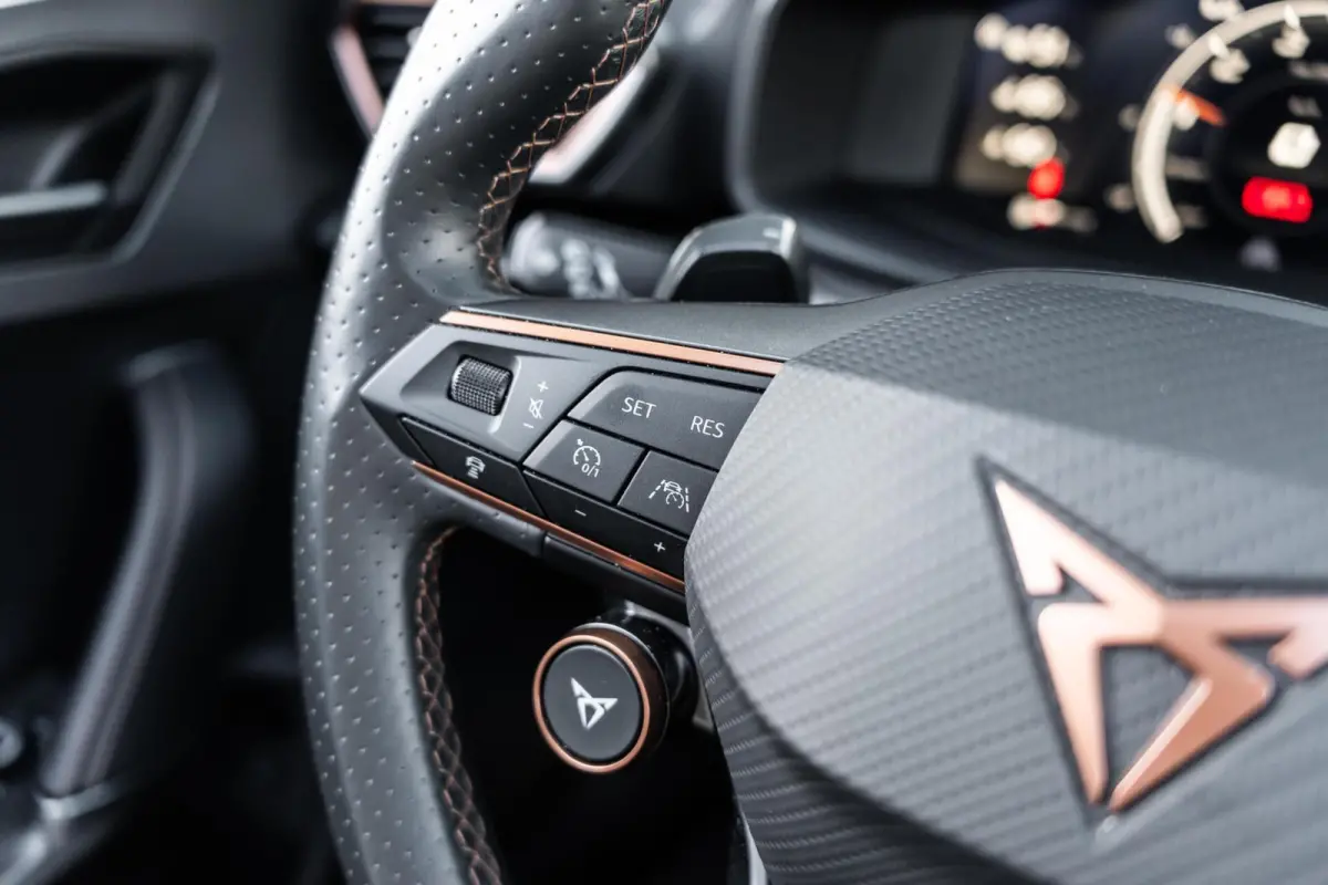 2.5 TSI VZ5 Pano Schaalstoel Carbon 360