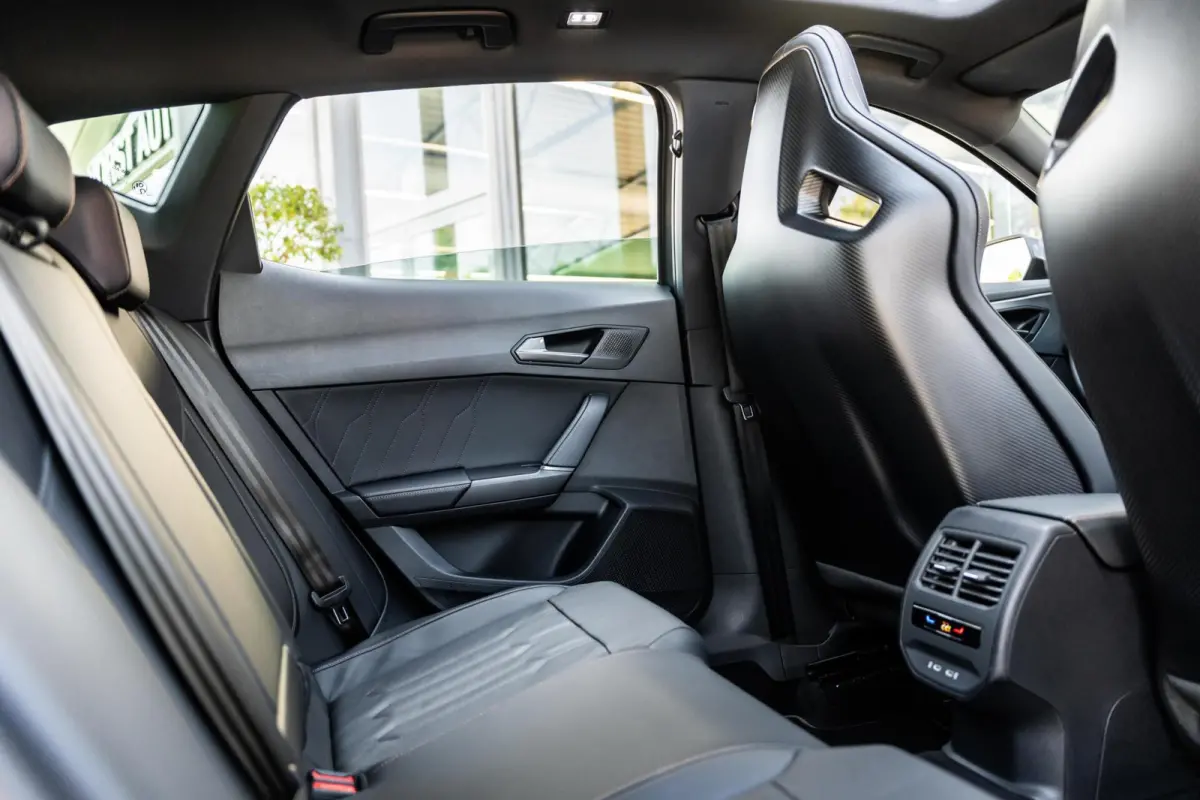 2.5 TSI VZ5 Pano Schaalstoel Carbon 360