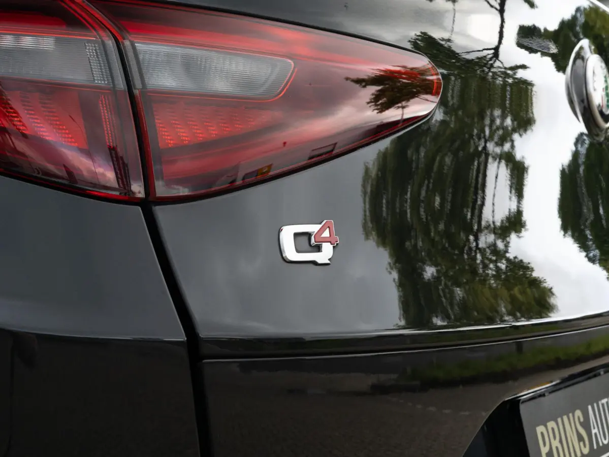 2.0 T Q4 Luxury|1e Eig|Carplay|Camera|Keyless