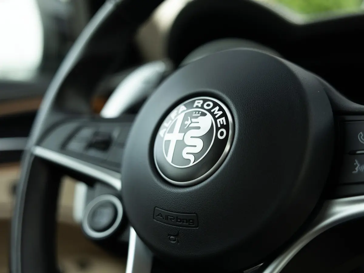 2.0 T Q4 Luxury|1e Eig|Carplay|Camera|Keyless