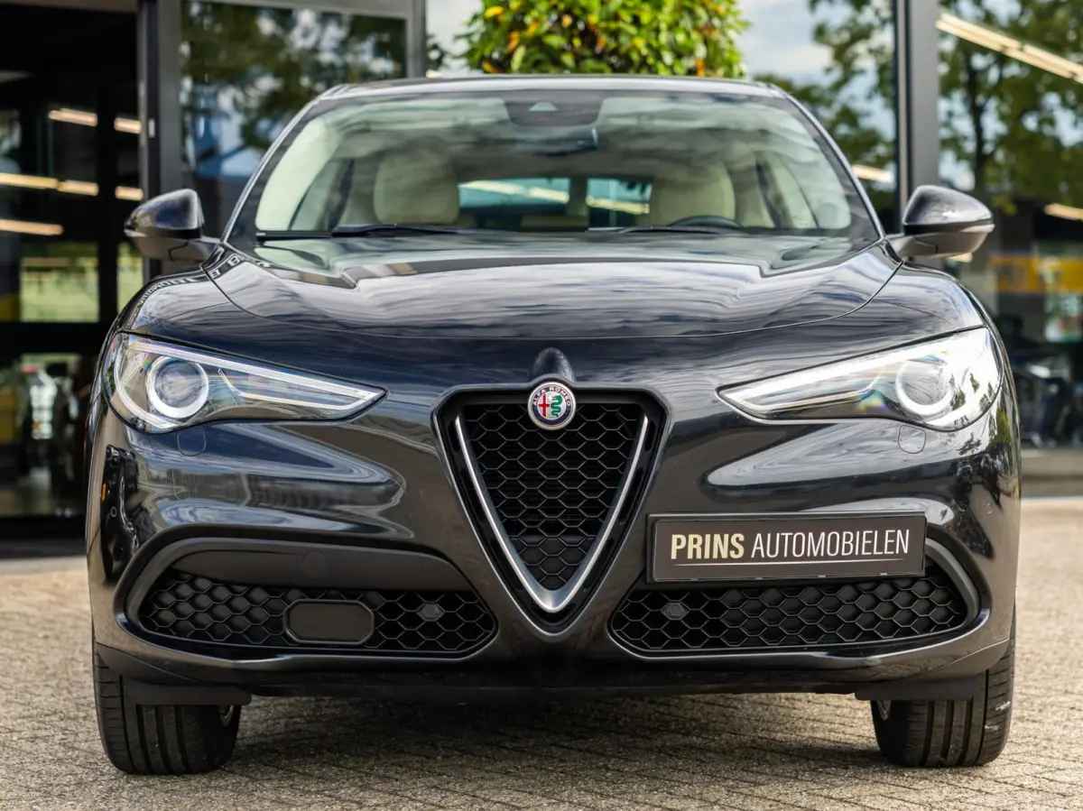 2.0 T Q4 Luxury|1e Eig|Carplay|Camera|Keyless