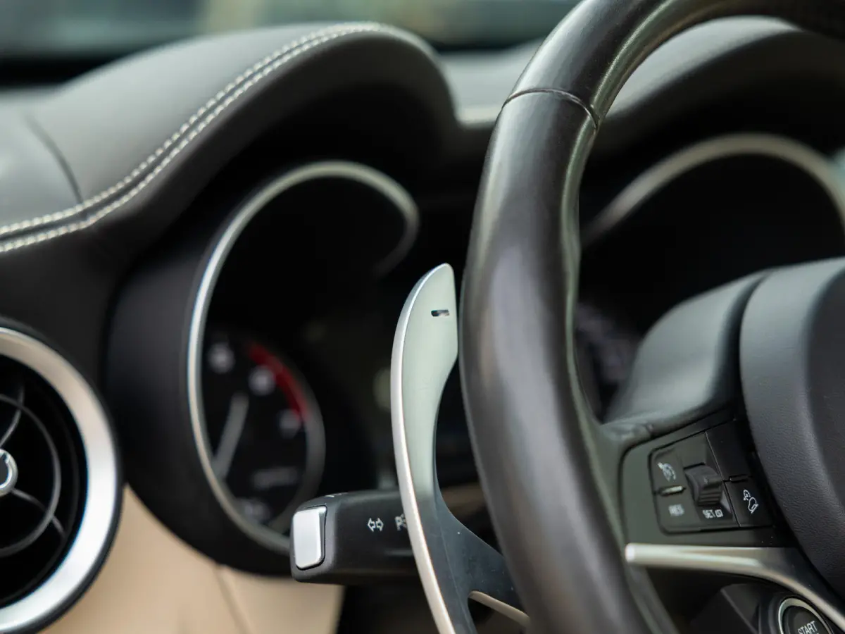 2.0 T Q4 Luxury|1e Eig|Carplay|Camera|Keyless