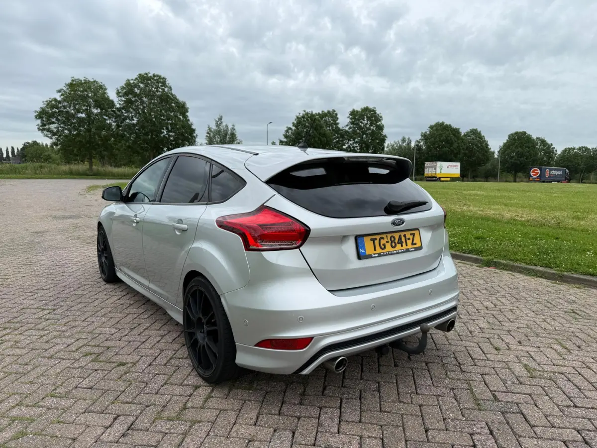 1.0 ST-Line