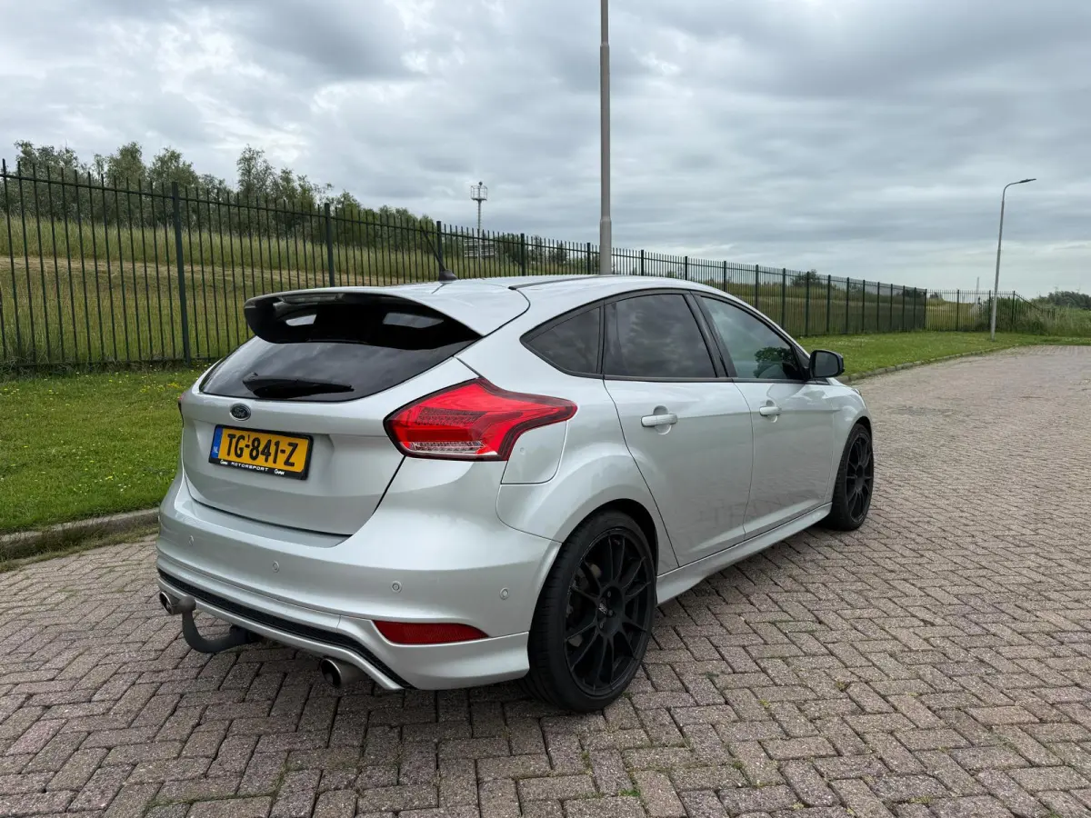 1.0 ST-Line