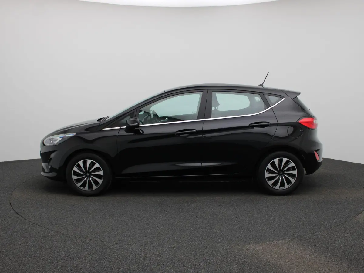 1.0 EcoBoost Hybrid Titanium STOEL - STUUR EN VOORRUIT VERWARMING | APPLE CARPLAY | PARKEER SENSOREN ACHTER | CRUISE CONTROL