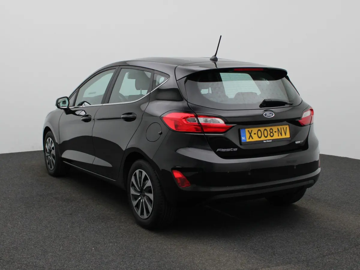 1.0 EcoBoost Hybrid Titanium STOEL - STUUR EN VOORRUIT VERWARMING | APPLE CARPLAY | PARKEER SENSOREN ACHTER | CRUISE CONTROL