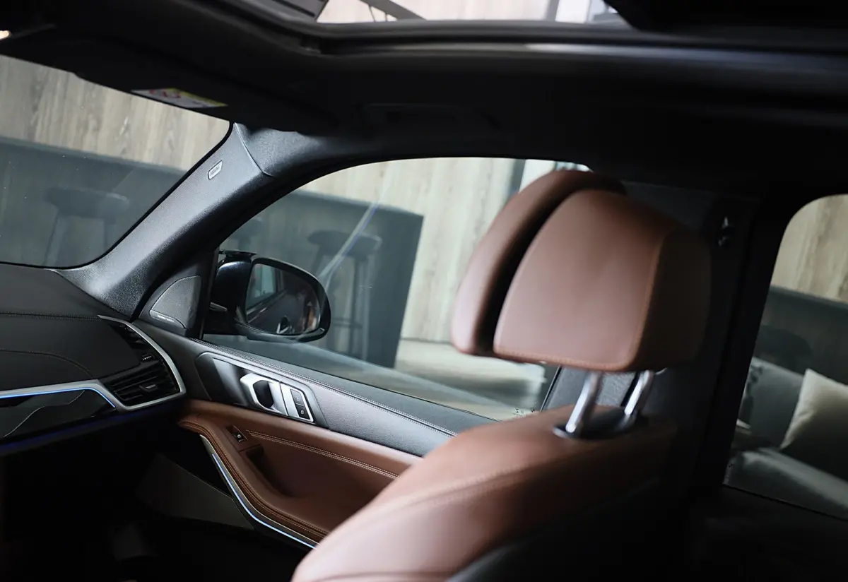 XDrive45e High Executive M Line / Luchtvering / 360 Camera / Head Up / Leder / F1 / Open Pano / Laser Koplampen / 21 Inch