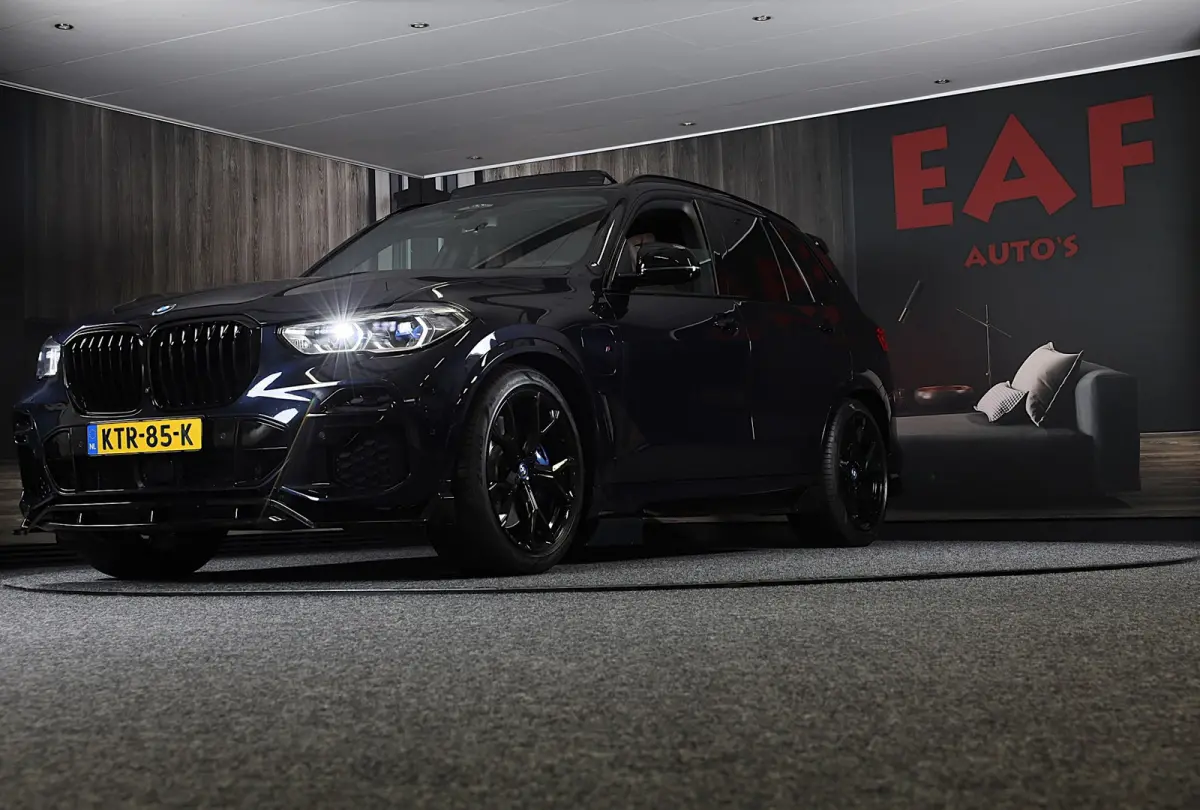 XDrive45e High Executive M Line / Luchtvering / 360 Camera / Head Up / Leder / F1 / Open Pano / Laser Koplampen / 21 Inch