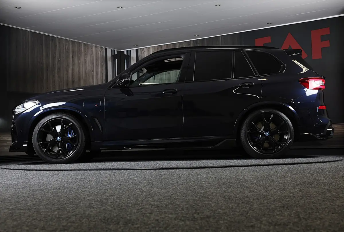 XDrive45e High Executive M Line / Luchtvering / 360 Camera / Head Up / Leder / F1 / Open Pano / Laser Koplampen / 21 Inch