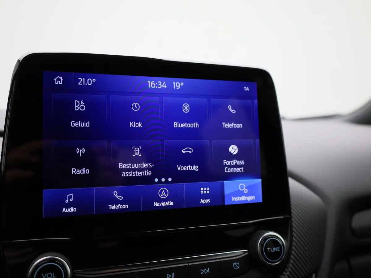 1.0 EcoBoost ST-Line X Winterpack | Navigatie | Adaptive cruise | Climate | Apple carplay | Camera | B&O Soundsystem | Half leder | All Weather Banden |