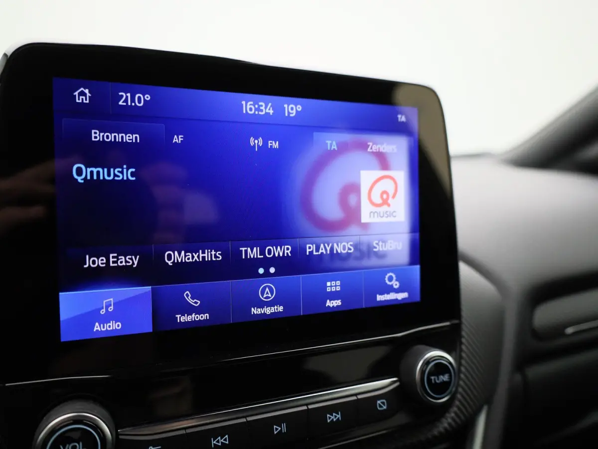 1.0 EcoBoost ST-Line X Winterpack | Navigatie | Adaptive cruise | Climate | Apple carplay | Camera | B&O Soundsystem | Half leder | All Weather Banden |