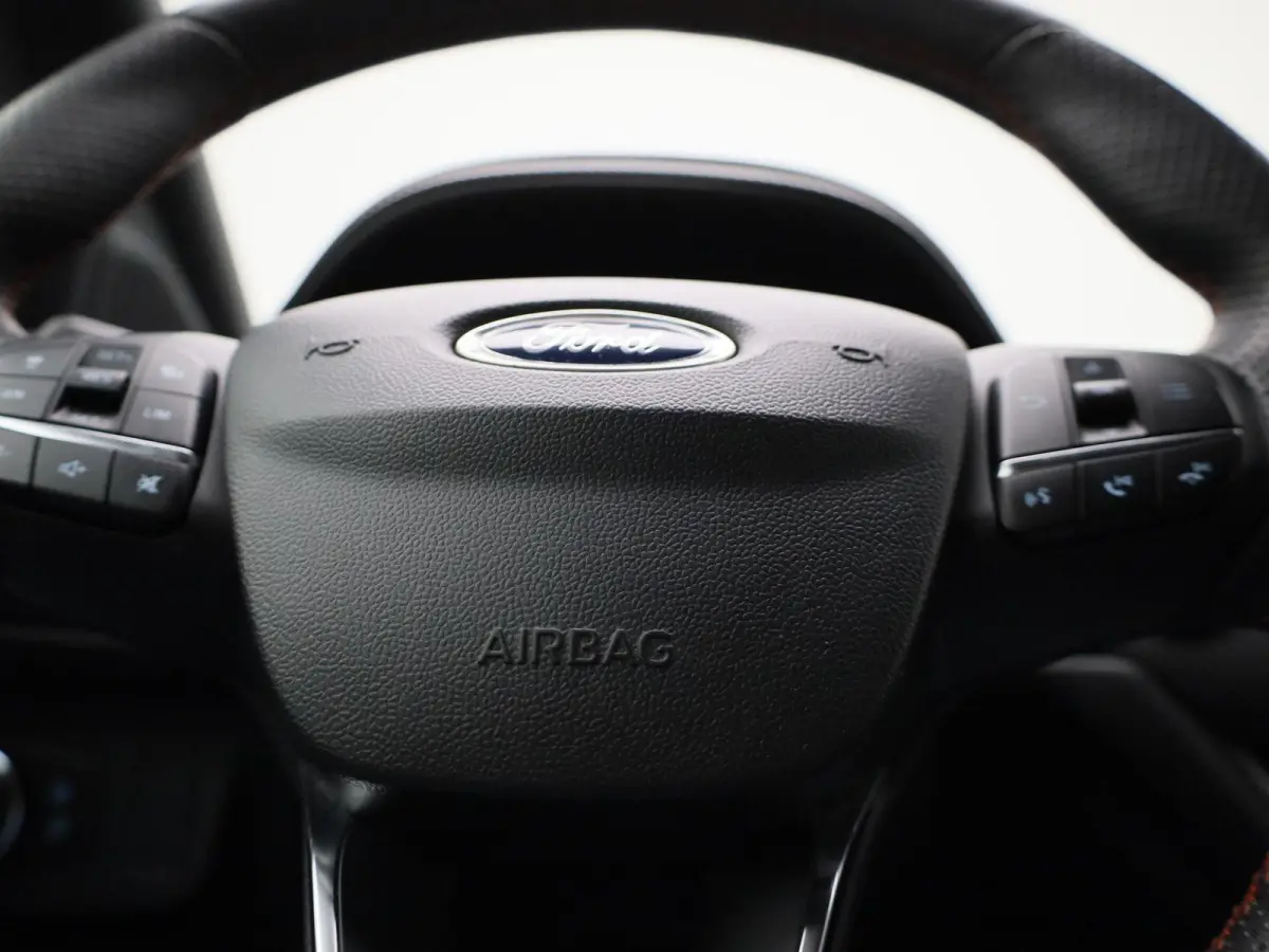 1.0 EcoBoost ST-Line X Winterpack | Navigatie | Adaptive cruise | Climate | Apple carplay | Camera | B&O Soundsystem | Half leder | All Weather Banden |