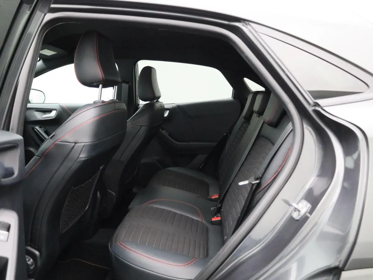 1.0 EcoBoost ST-Line X Winterpack | Navigatie | Adaptive cruise | Climate | Apple carplay | Camera | B&O Soundsystem | Half leder | All Weather Banden |
