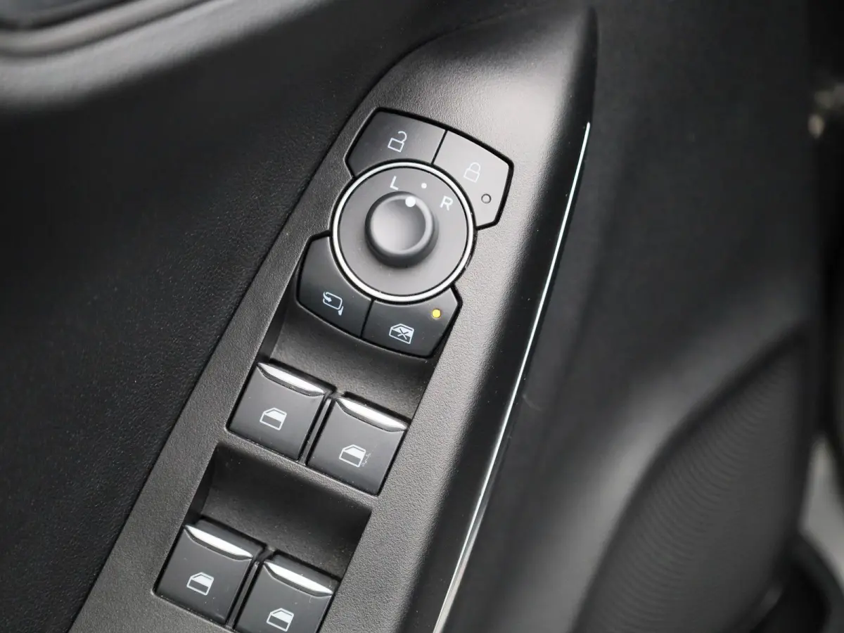 1.0 EcoBoost ST-Line X Winterpack | Navigatie | Adaptive cruise | Climate | Apple carplay | Camera | B&O Soundsystem | Half leder | All Weather Banden |