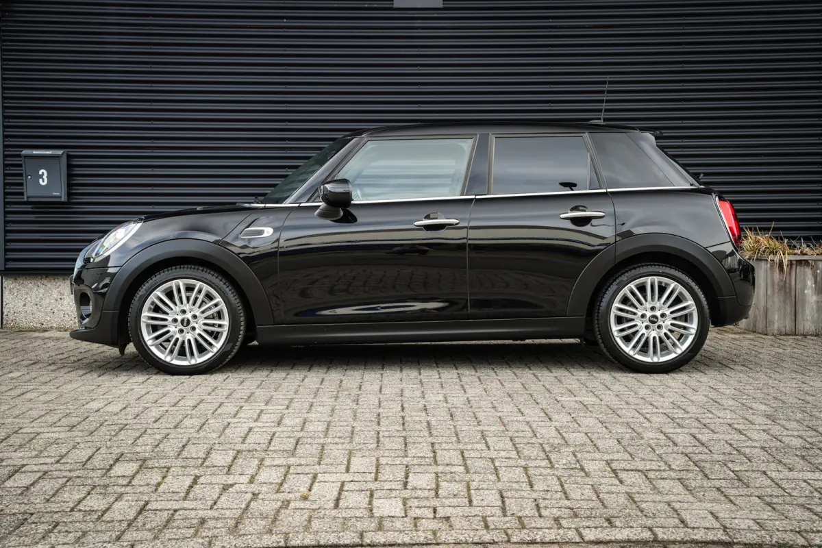 1.5 Cooper Chili | CarPlay | H.Leder | Clima | Stoelverw. | PDC | Metallic | 75dkm! |