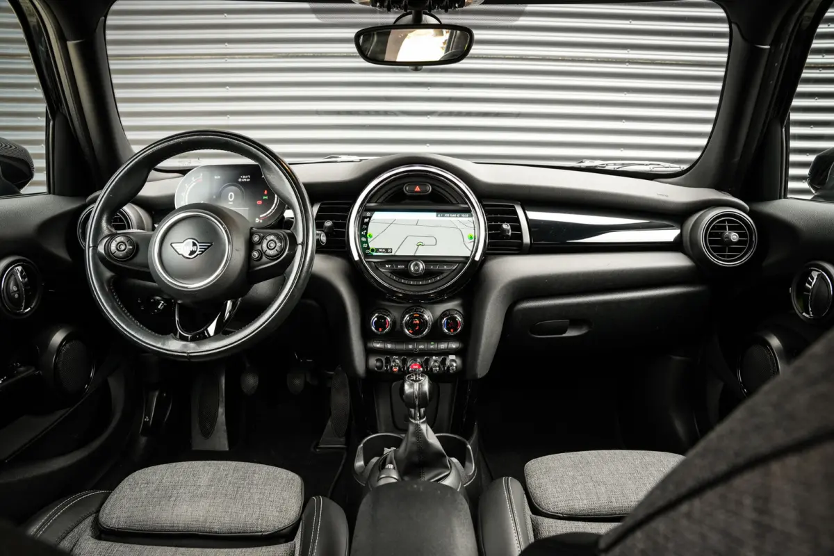 1.5 Cooper Chili | CarPlay | H.Leder | Clima | Stoelverw. | PDC | Metallic | 75dkm! |