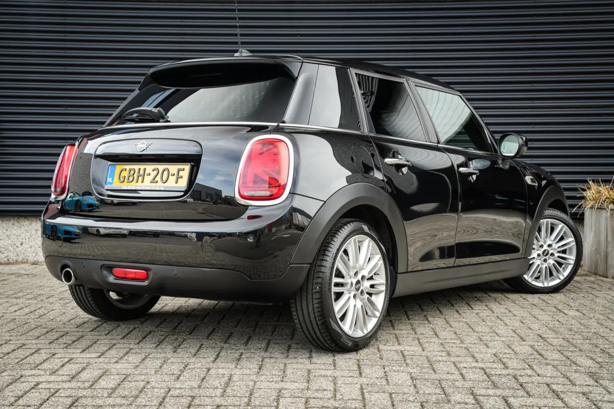 1.5 Cooper Chili | CarPlay | H.Leder | Clima | Stoelverw. | PDC | Metallic | 75dkm! |