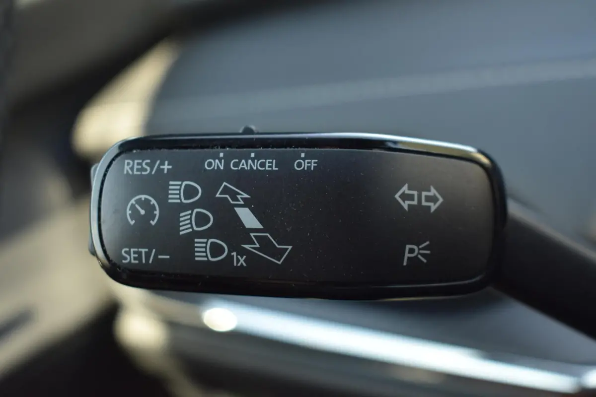 60 Sportline | Camera | Carplay | Cruise Control |
