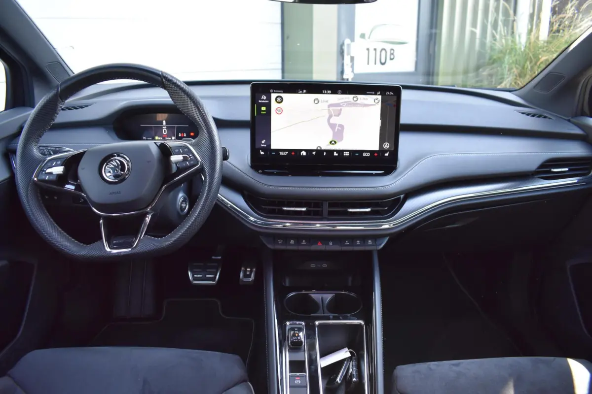 60 Sportline | Camera | Carplay | Cruise Control |