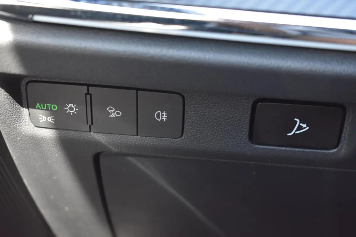 60 Sportline | Camera | Carplay | Cruise Control |