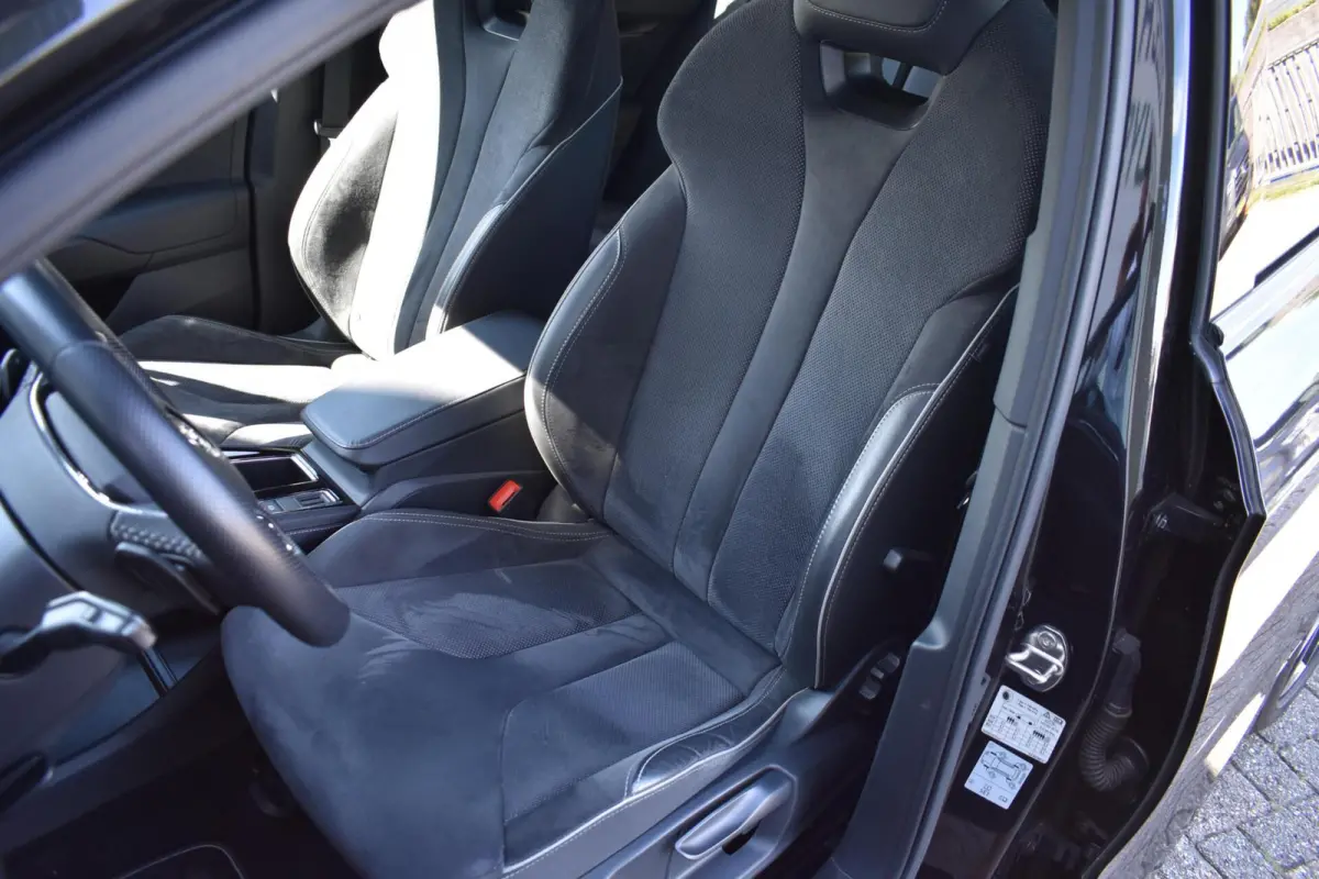 60 Sportline | Camera | Carplay | Cruise Control |